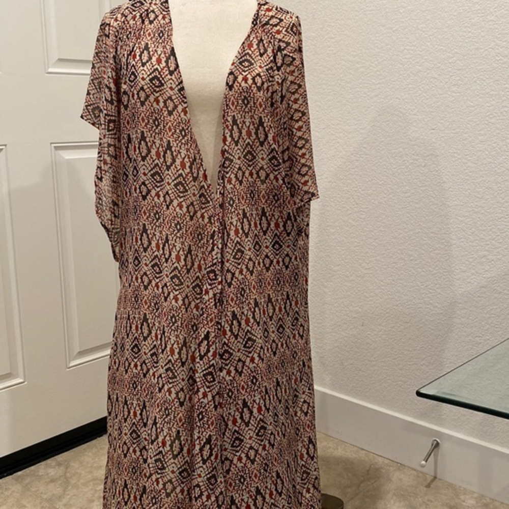 2 pairs of Chaffan long duster great for warm‎ weather and they are worn once